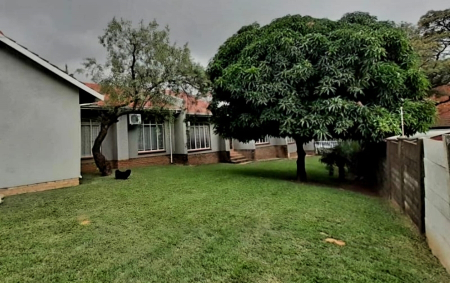 4 Bedroom Property for Sale in Safari Gardens North West